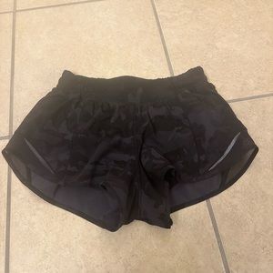 Size 6 Lululemon Camp Hotty Hot Shorts